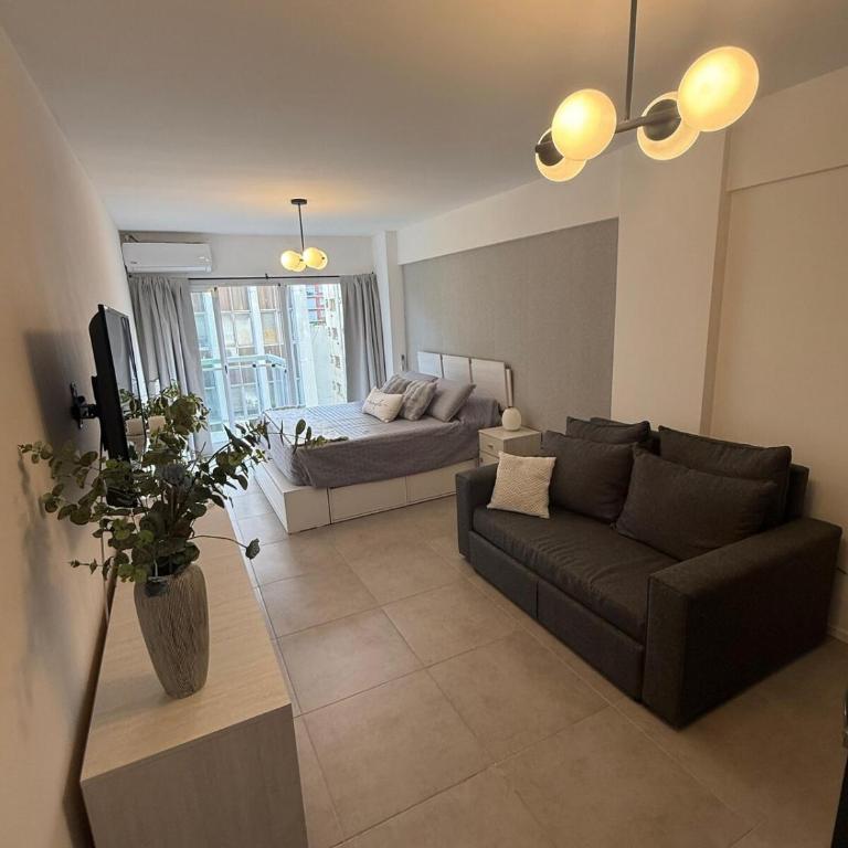 Departamento en Mar del Plata con cochera incluida - Estudio con cama extragrande y sofá cama - 18