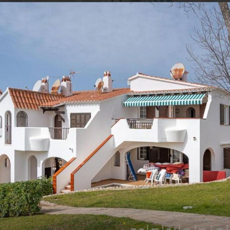 Apartment for 6 with a private terrace in Son Bou - Apartamento - 12