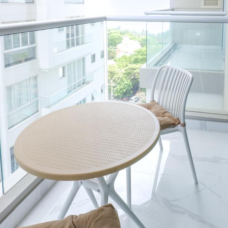 Modern loft 100 steps from Bello Horizonte Beach - One-Bedroom Apartment with Balcony and Sea View - 18
