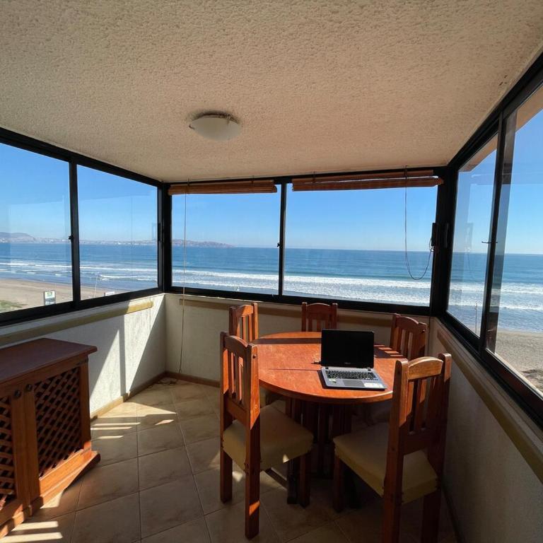 Departamento con impresionante vista a la playa - Apartamento de 2 dormitorios - 4