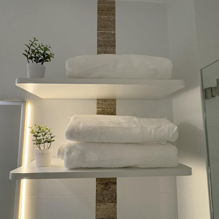 Brand New Modern Family Apartment Near Miraflores with Free Parking - Apartamento - 48