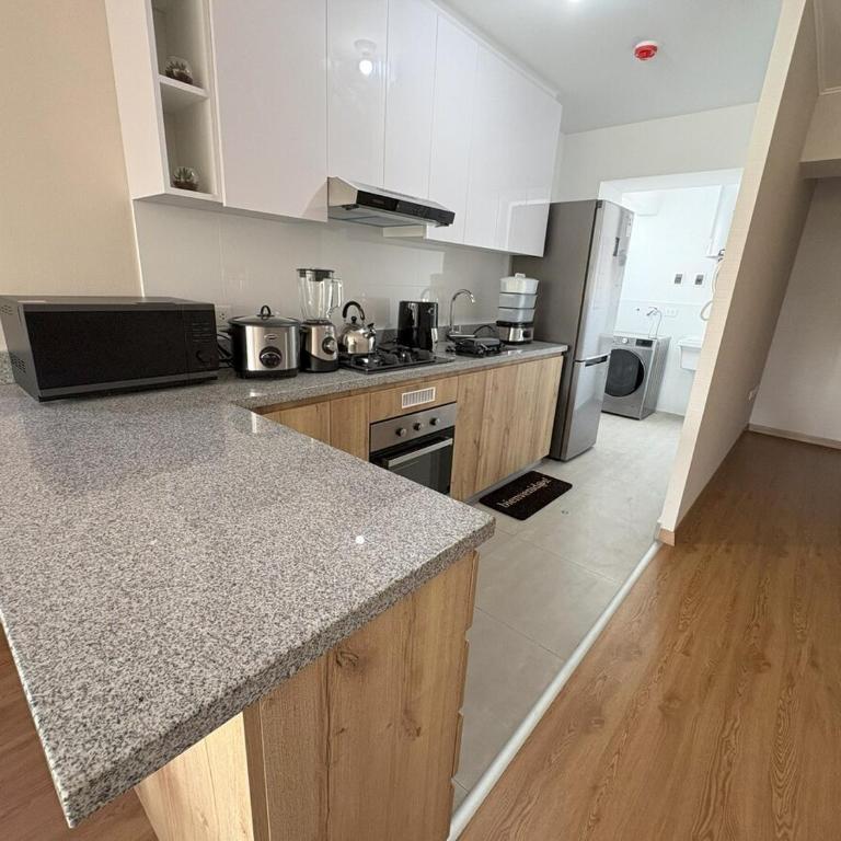 Brand New Modern Family Apartment Near Miraflores with Free Parking - Apartamento - 55