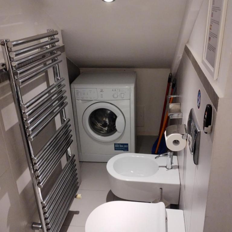 Casa Flo - Appartamento con 1 Camera da Letto - 8