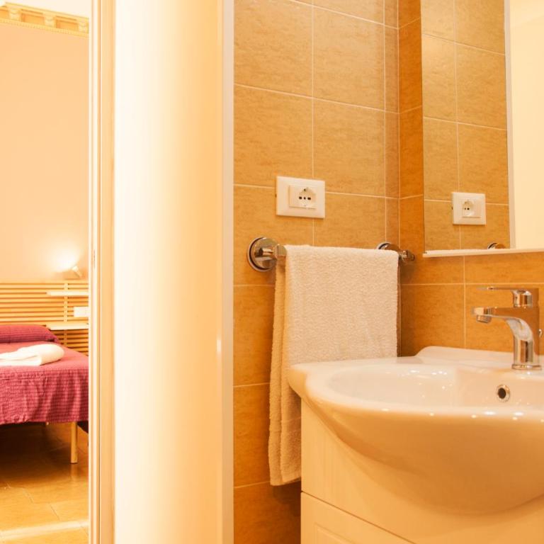 Palazzo Paladini Rooms Lecce - Camera Matrimoniale Standard - 4