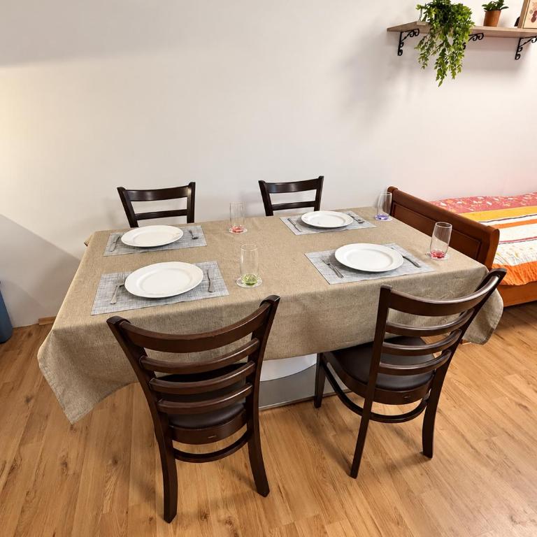 FREE Parking Carport Apartment - Apartment mit 1 Schlafzimmer - 4