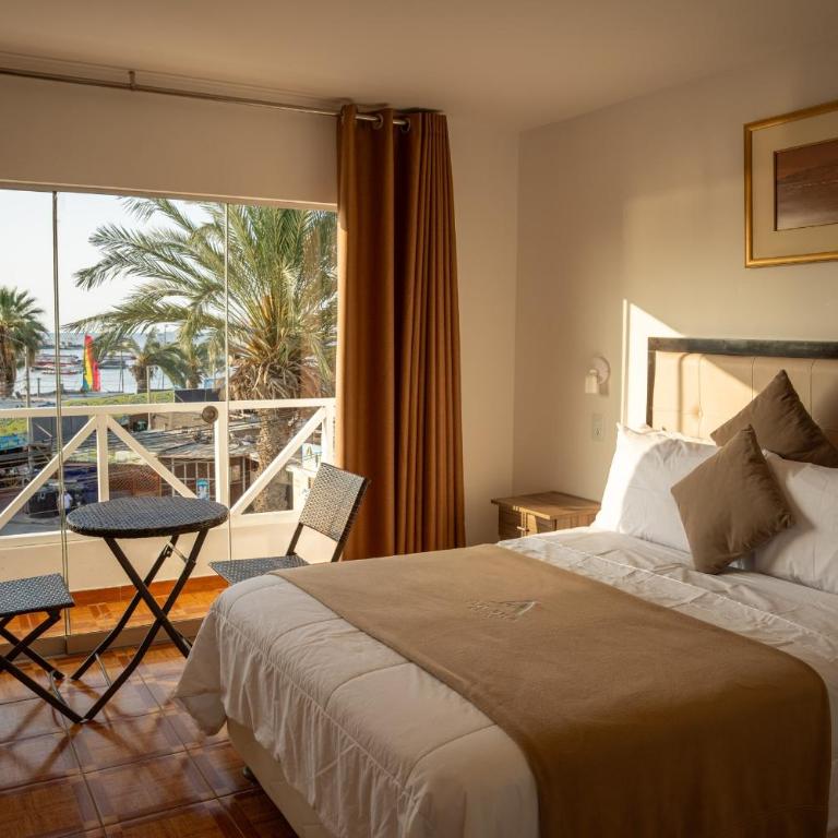Antana Hostal Paracas - Habitación con cama grande y vistas al mar - 19