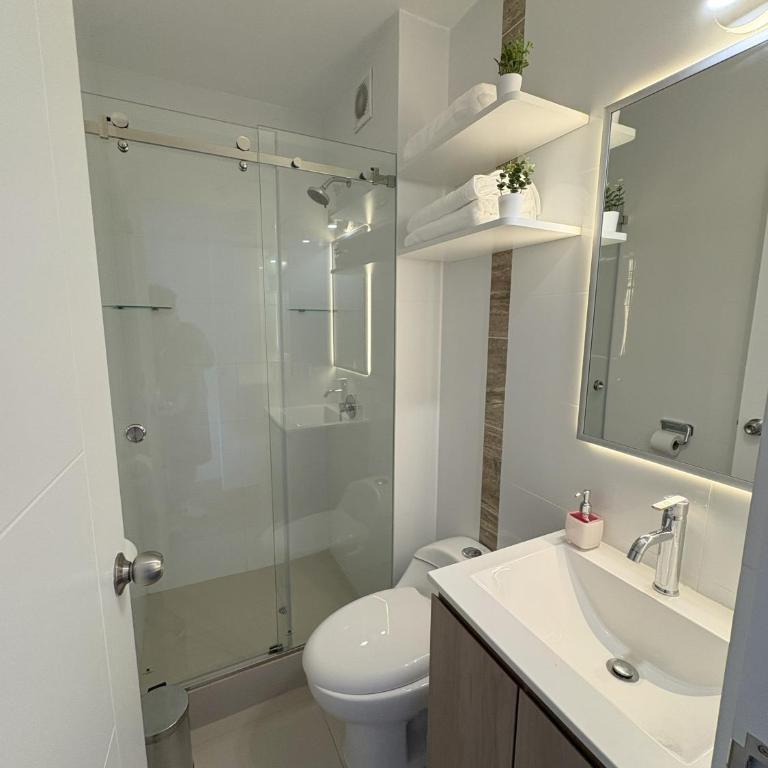 Brand New Modern Family Apartment Near Miraflores with Free Parking - Apartamento - 3