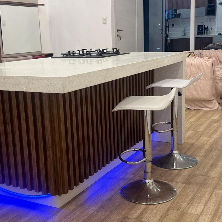 Apto de Lujo Jacuzzi Parque de las Aguas - Apartamento Deluxe de 2 dormitorios con balcón - 2