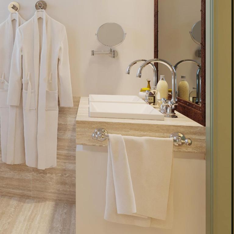 Margutta 19 - Small Luxury Hotels of the World - Camera Matrimoniale Deluxe - 1