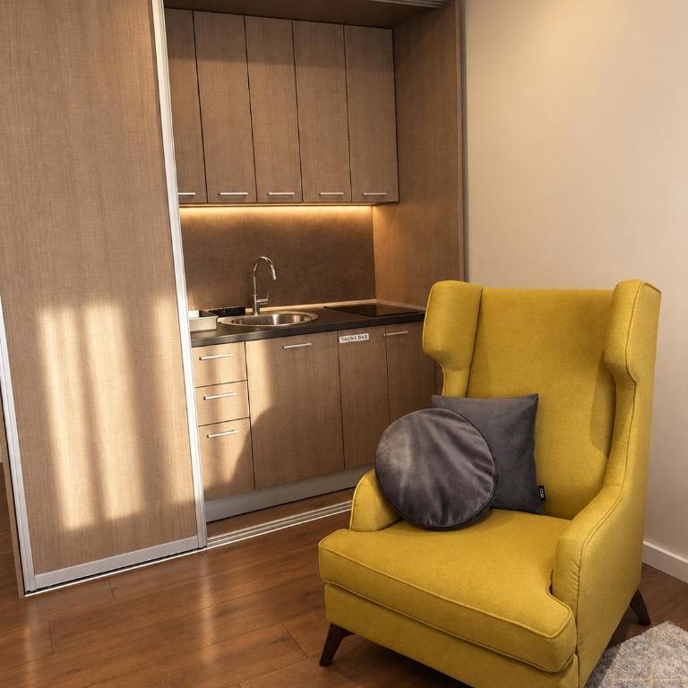 Apart Hotel Maksimum - Chambre Lit King-Size Supérieure - 5