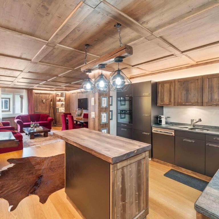 St Moritz Square 2 bedr Alpin Elegance - Apartment - 2