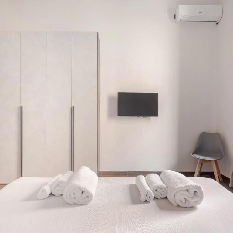 La Fenice Centrale - Two-Bedroom Apartment - 13