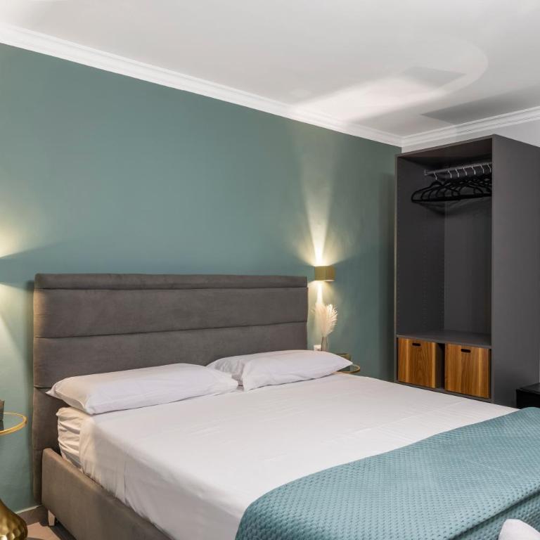Soleil Rooms - Quadruple Room with Shower - 1