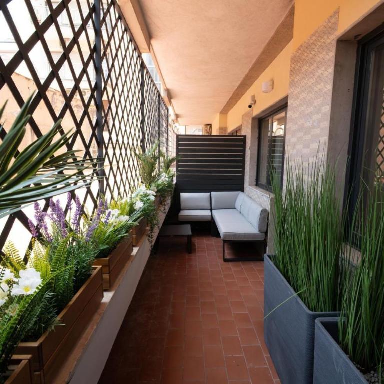 Charming Catania Apartment with Balcony - Apartment - 3