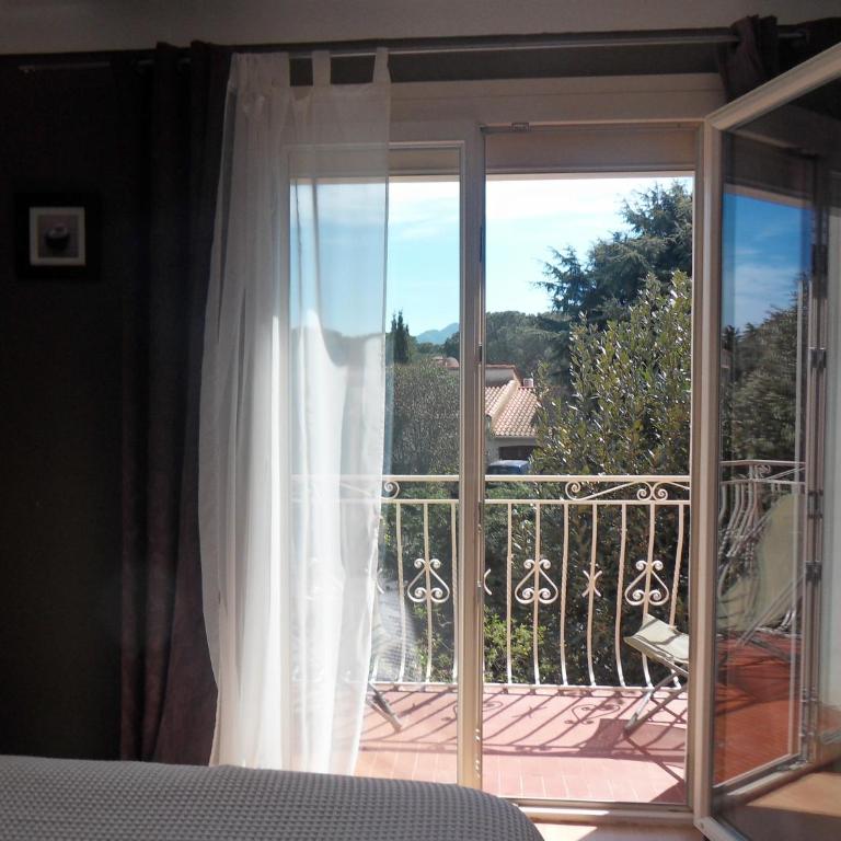 Chambres d'Hôtes de la Grone - Chambre Double avec Balcon - 4