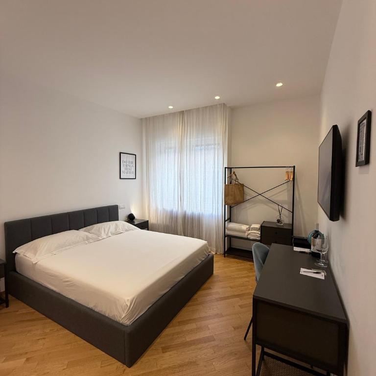 Cosy Rooms Bari - Camera Matrimoniale con Bagno Privato - 25