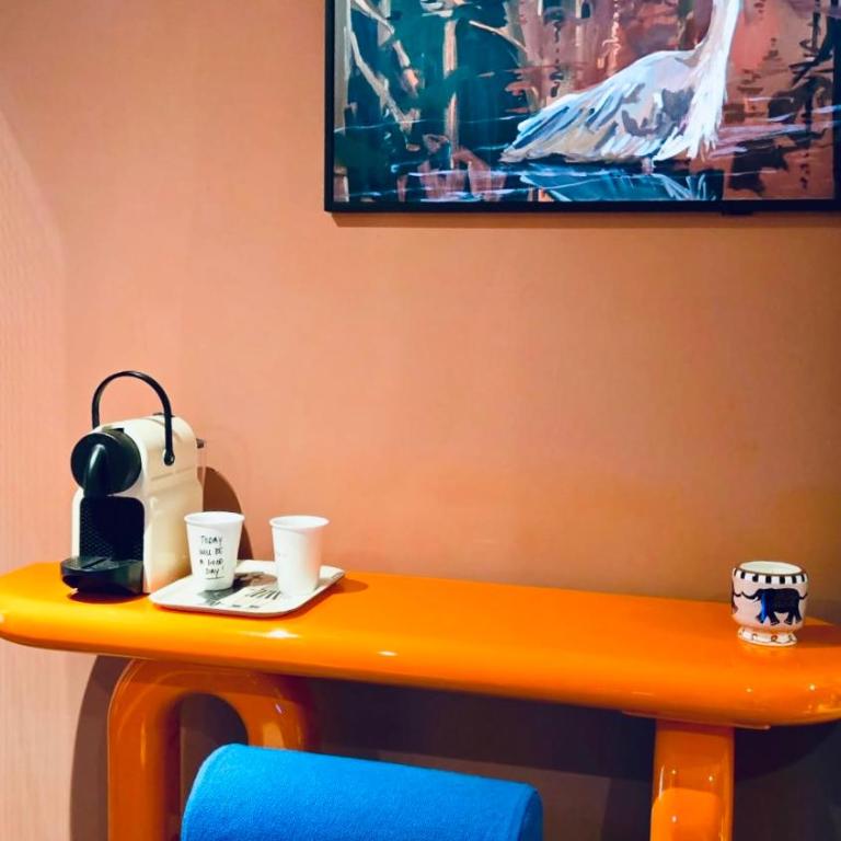 Un écrin pop art au cœur de la ville d'Hiver - Chambre Double avec Terrasse - 15