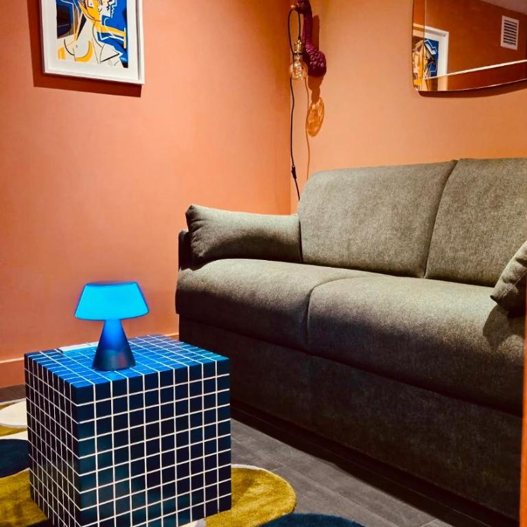 Un écrin pop art au cœur de la ville d'Hiver - Chambre Double avec Terrasse - 26