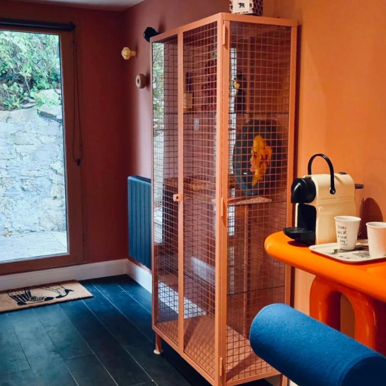 Un écrin pop art au cœur de la ville d'Hiver - Chambre Double avec Terrasse - 27