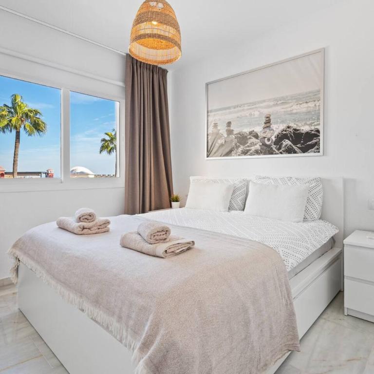 Sea View Escape with Shared Pool and Private Terrace - Appartamento - 9