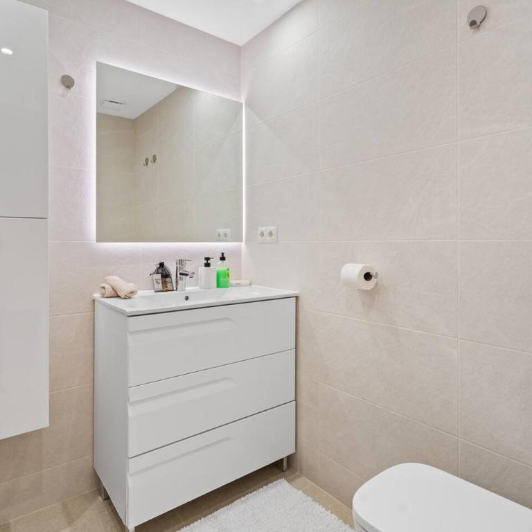 Sea View Escape with Shared Pool and Private Terrace - Appartamento - 13