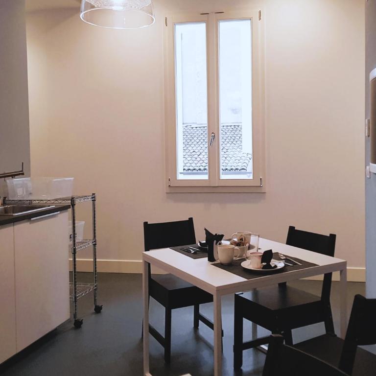 Almarossa - Camera Matrimoniale/Doppia con Letti Singoli con Bagno Privato - 4