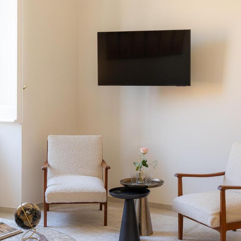 Amazing Via Volturno - Appartamento con 1 Camera da Letto - 19