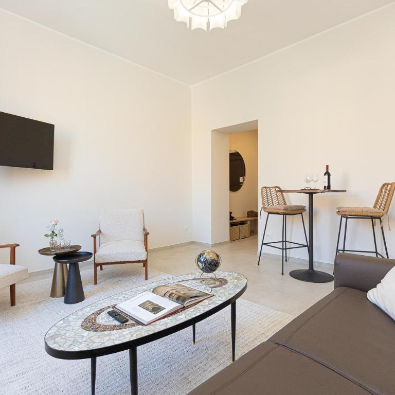 Amazing Via Volturno - Appartamento con 1 Camera da Letto - 20