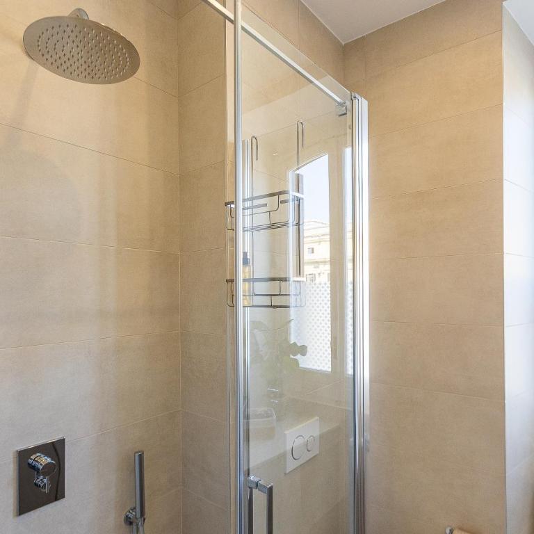 Amazing Via Volturno - Appartamento con 1 Camera da Letto - 33