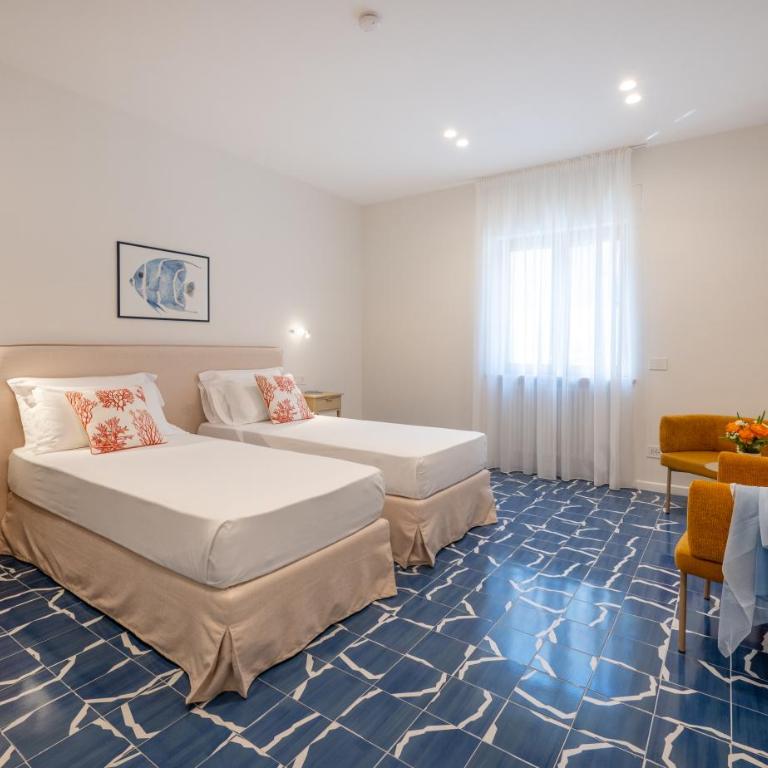 Elegant & Modern 4Bedroom Home in Central Sorrento - Apartment - 41