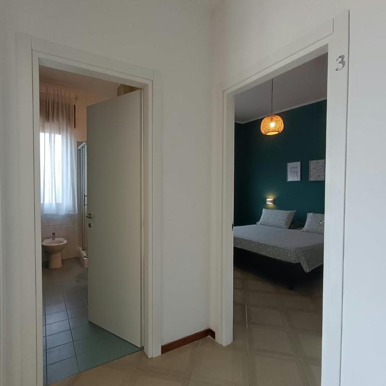 Maison Pompei - Camera Matrimoniale con Bagno Privato Esterno - 4