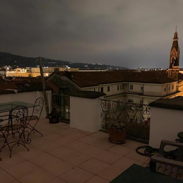 Studio with 360 panoramic terrace overlooking the city - Appartamento con 1 Camera da Letto - 12