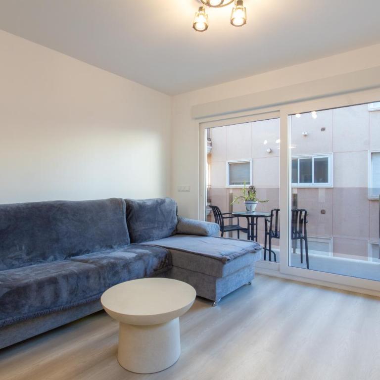 New and bright apartment 3 minutes from the beach - Apartment mit 2 Schlafzimmern - 31