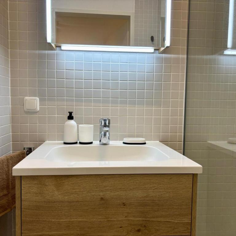 City Apartment Top 3 - Appartamento con 1 Camera da Letto - 7