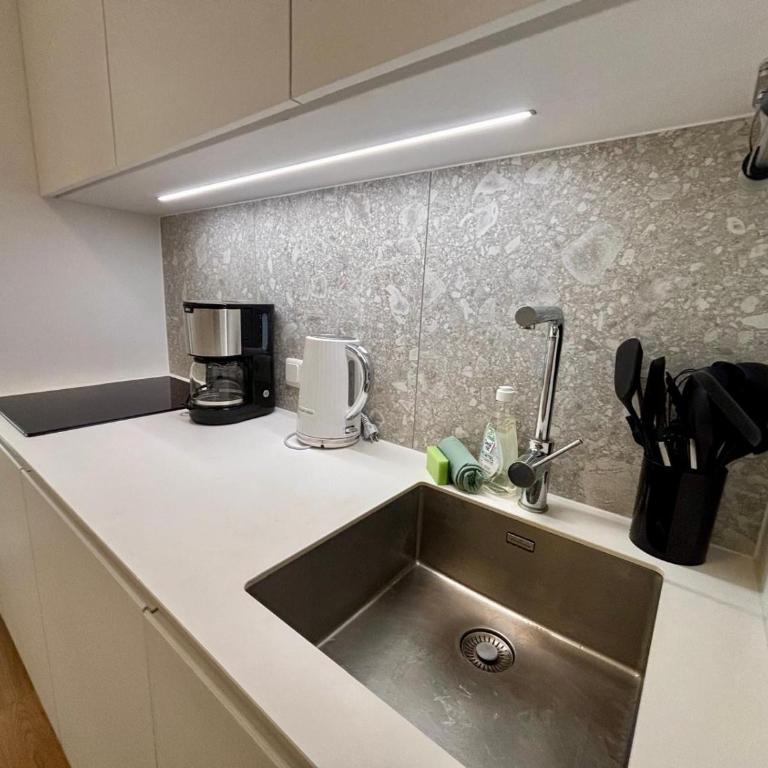 City Apartment Top 3 - Appartamento con 1 Camera da Letto - 9