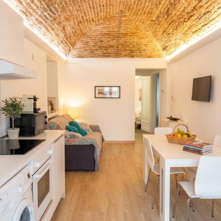 Sant Anselmo - Appartamento con Balcone - 1