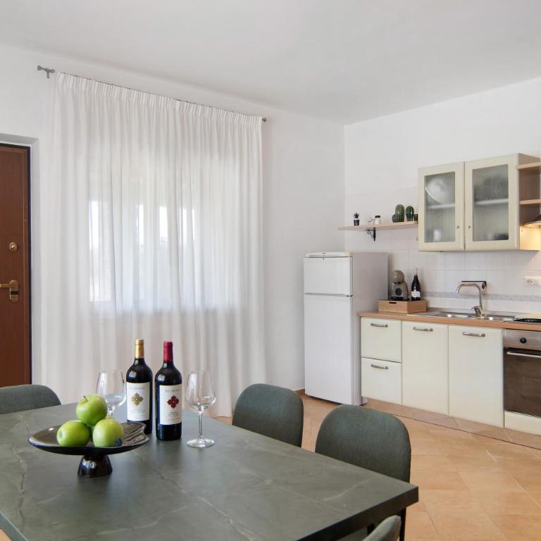 Villa Frascinelle 2.0 - Appartamento Deluxe con 2 Camere da Letto e Vista Giardino - 4