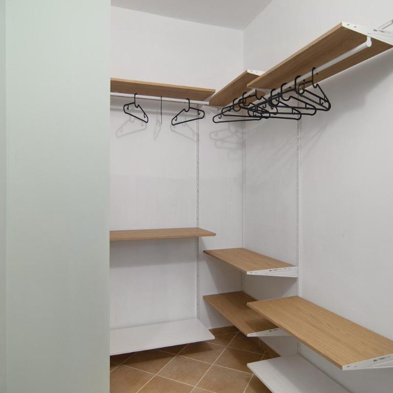 Villa Frascinelle 2.0 - Appartamento Deluxe con 2 Camere da Letto e Vista Giardino - 9
