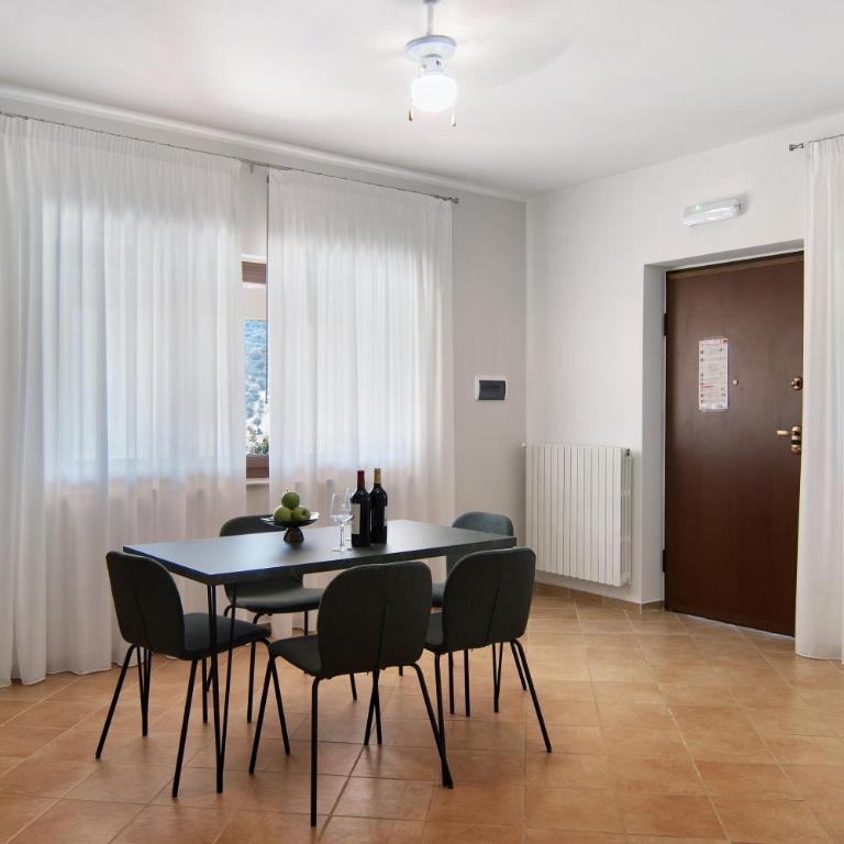 Villa Frascinelle 2.0 - Appartamento Deluxe con 2 Camere da Letto e Vista Giardino - 1