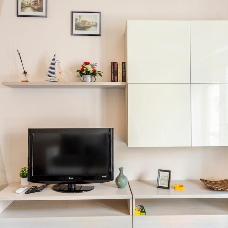 Alfa House - Appartamento con 2 Camere da Letto - 4