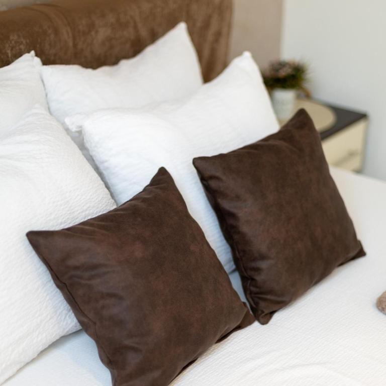 Apartman SMOKVA - Two-Bedroom Apartment - 9