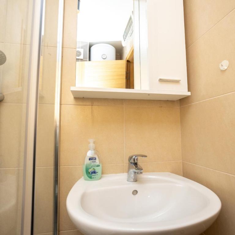 Apartman SMOKVA - Two-Bedroom Apartment - 12