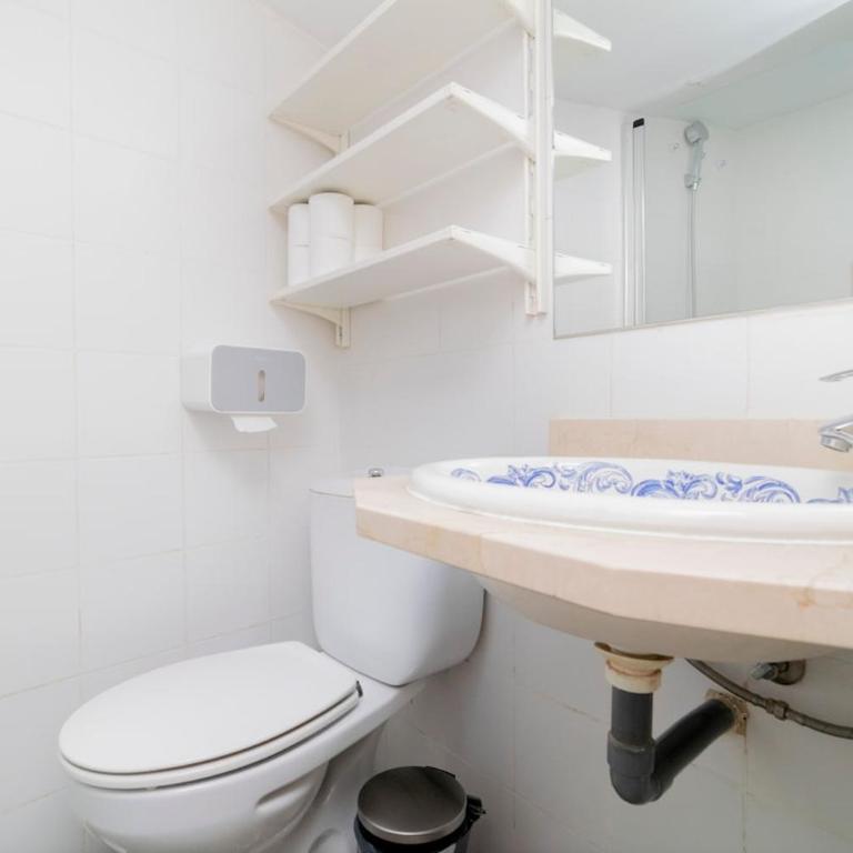 Poesía Urbana Reflejos de Imaginación en Malasaña - Apartamento de 2 dormitorios - 9