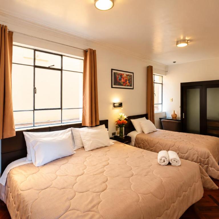 Hostal & Apartments El Triunfo - Family Double Room - 3