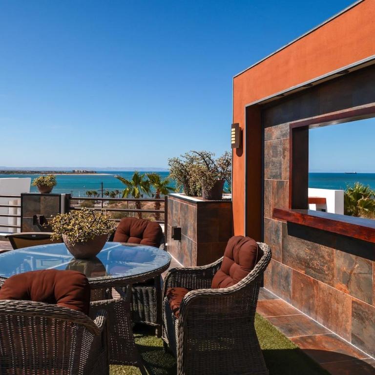 Oceanview 4BR Retreat steps from Malecon in La Paz - Casa - 39