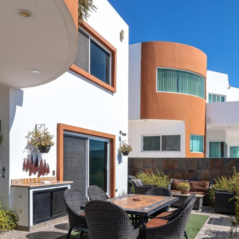 Oceanview 4BR Retreat steps from Malecon in La Paz - Casa - 57