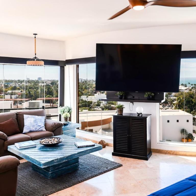 Oceanview 4BR Retreat steps from Malecon in La Paz - Casa - 73