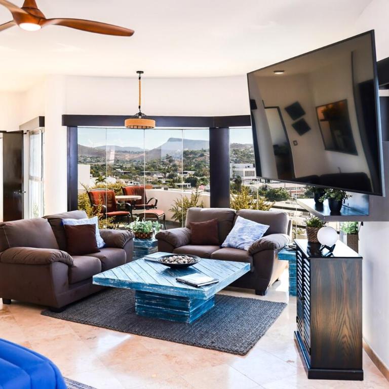 Oceanview 4BR Retreat steps from Malecon in La Paz - Casa - 74
