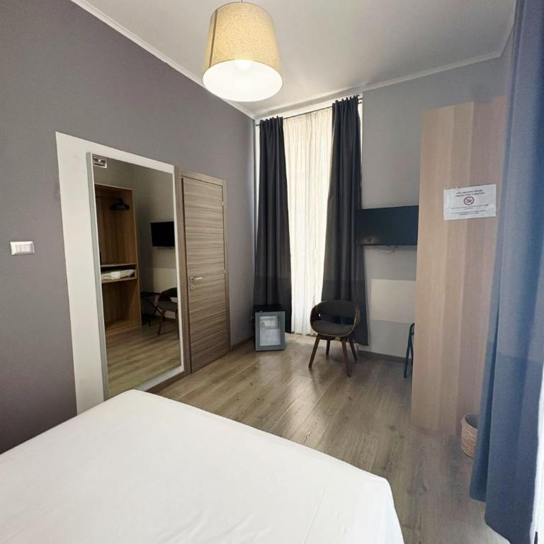 Design 18 Charming Rooms - Camera Matrimoniale - 1
