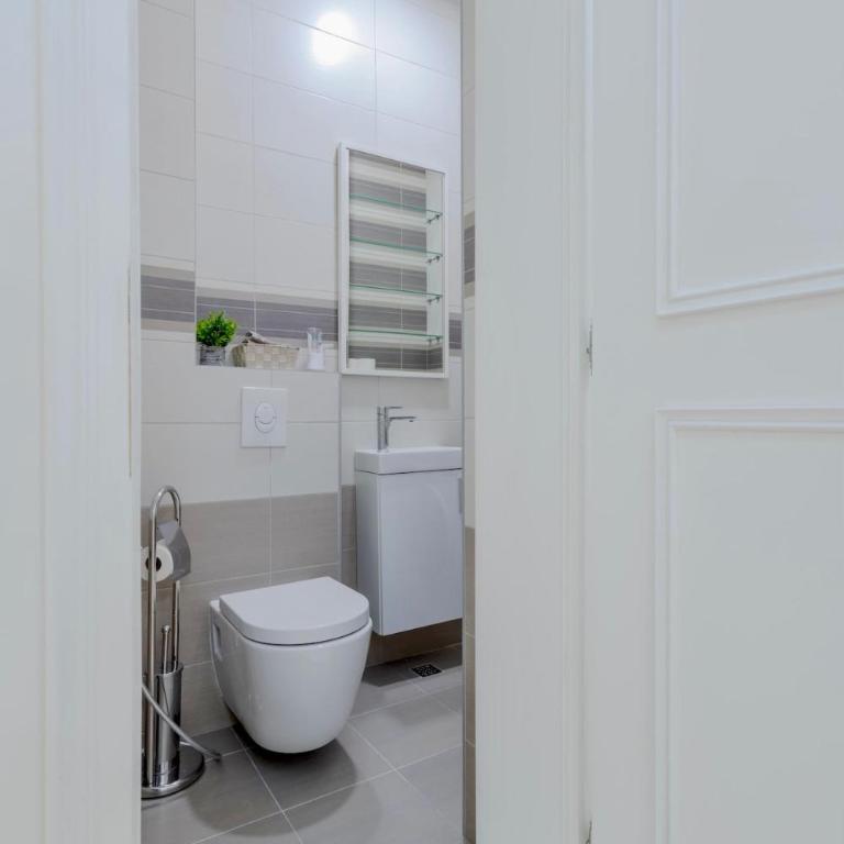 Spacious City Center Residence - Apartman - 11